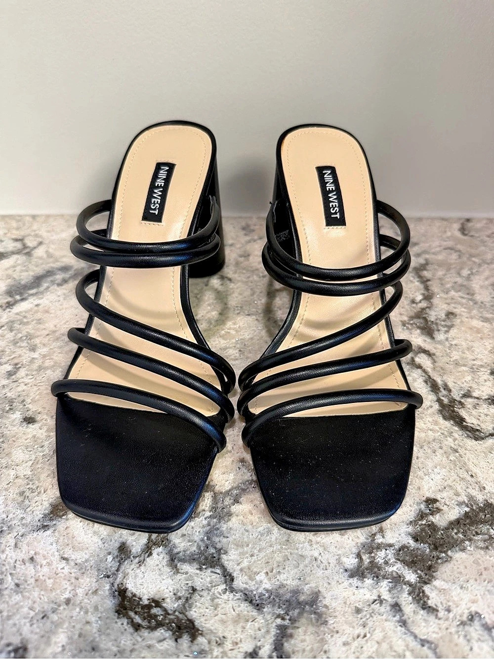 NINE WEST Glowy Strappy Block 3.5” Heel Sandals Black. Size 7